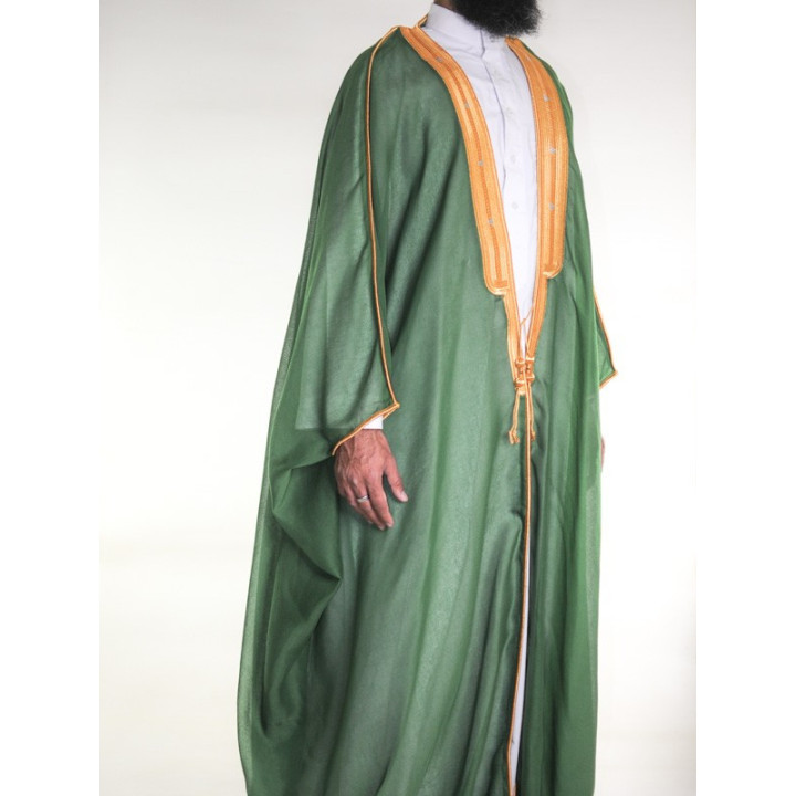 Bisht saoudien vert