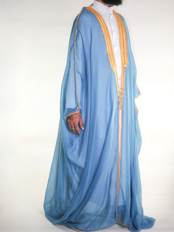 Bisht saoudien bleu clair