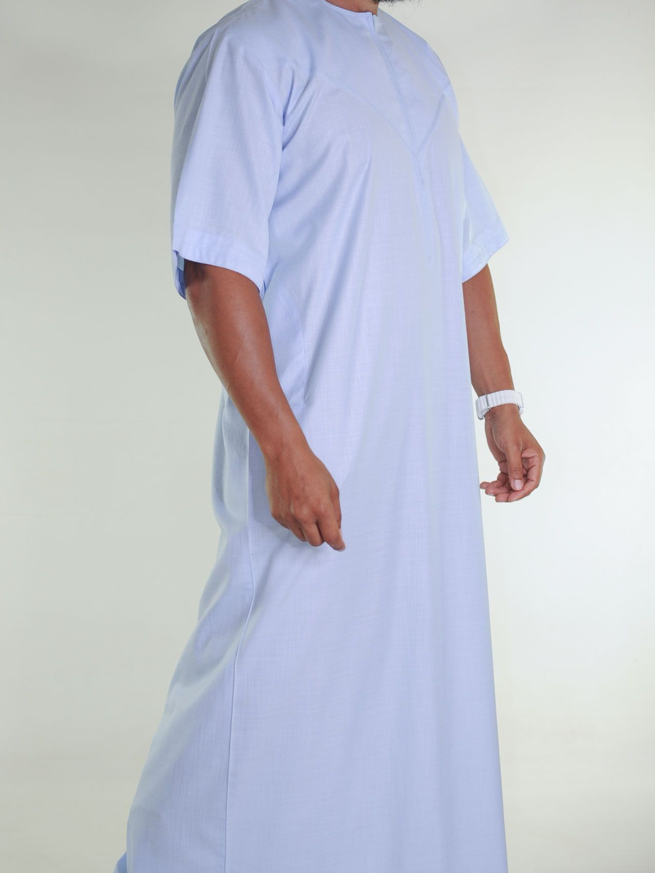 Qamis emirati en lin manches courtes bleu clair