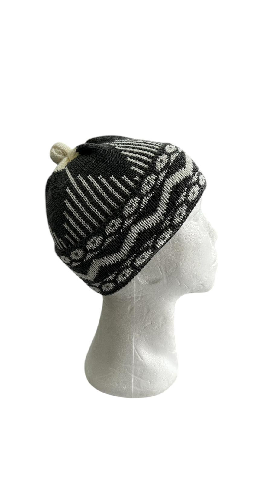 Bonnet africain gris foncé