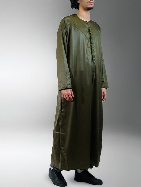 Qamis Emirati Kaki - Satiné Precious