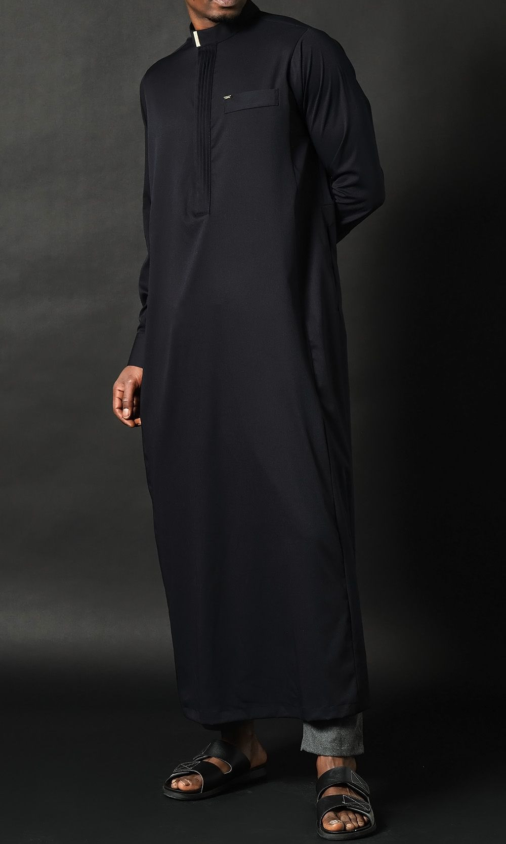 Qamis Long Eminence - Noir broderie Doré - Qabail