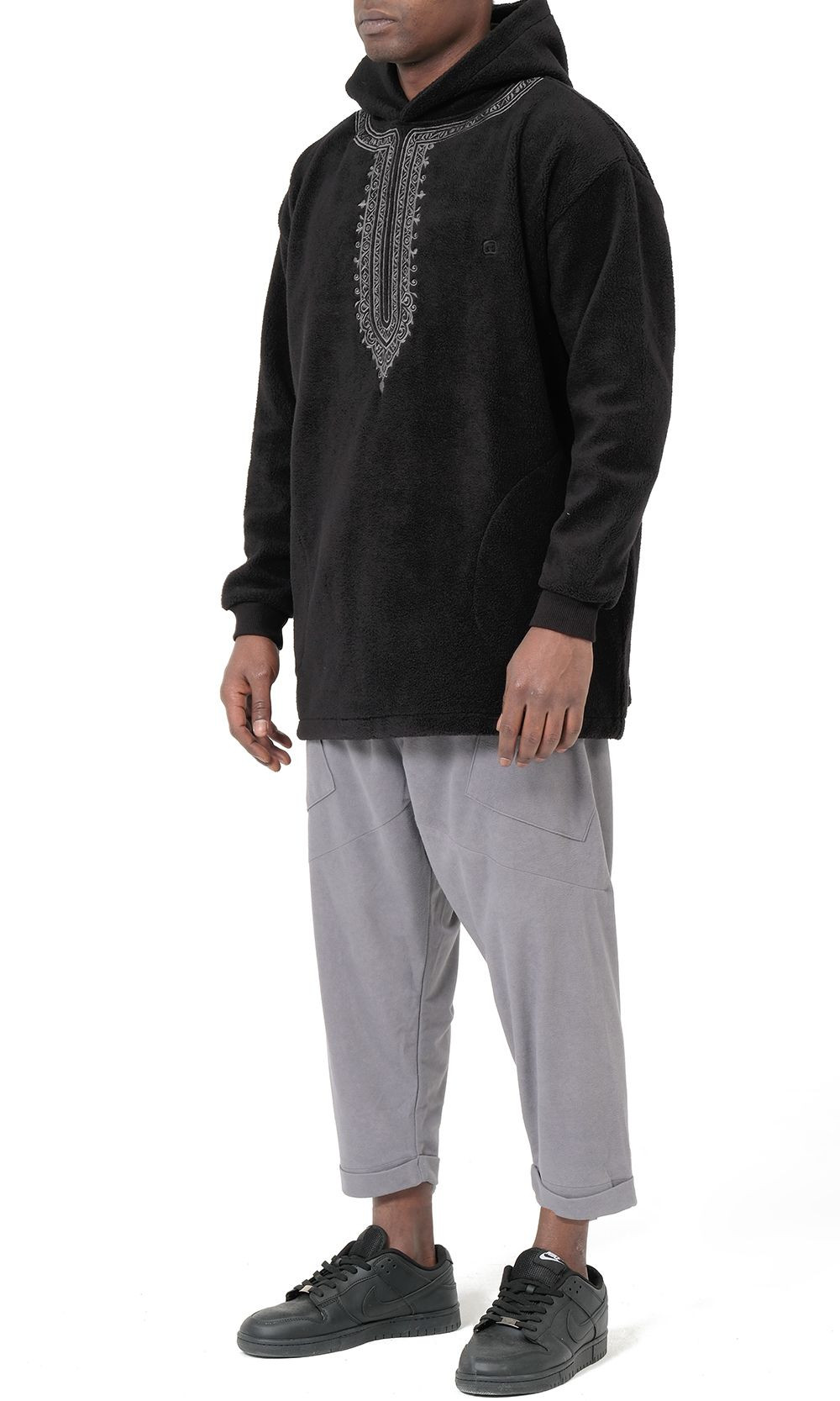 Hoodie Etniz Oversized QTT1032 noir - Qabail