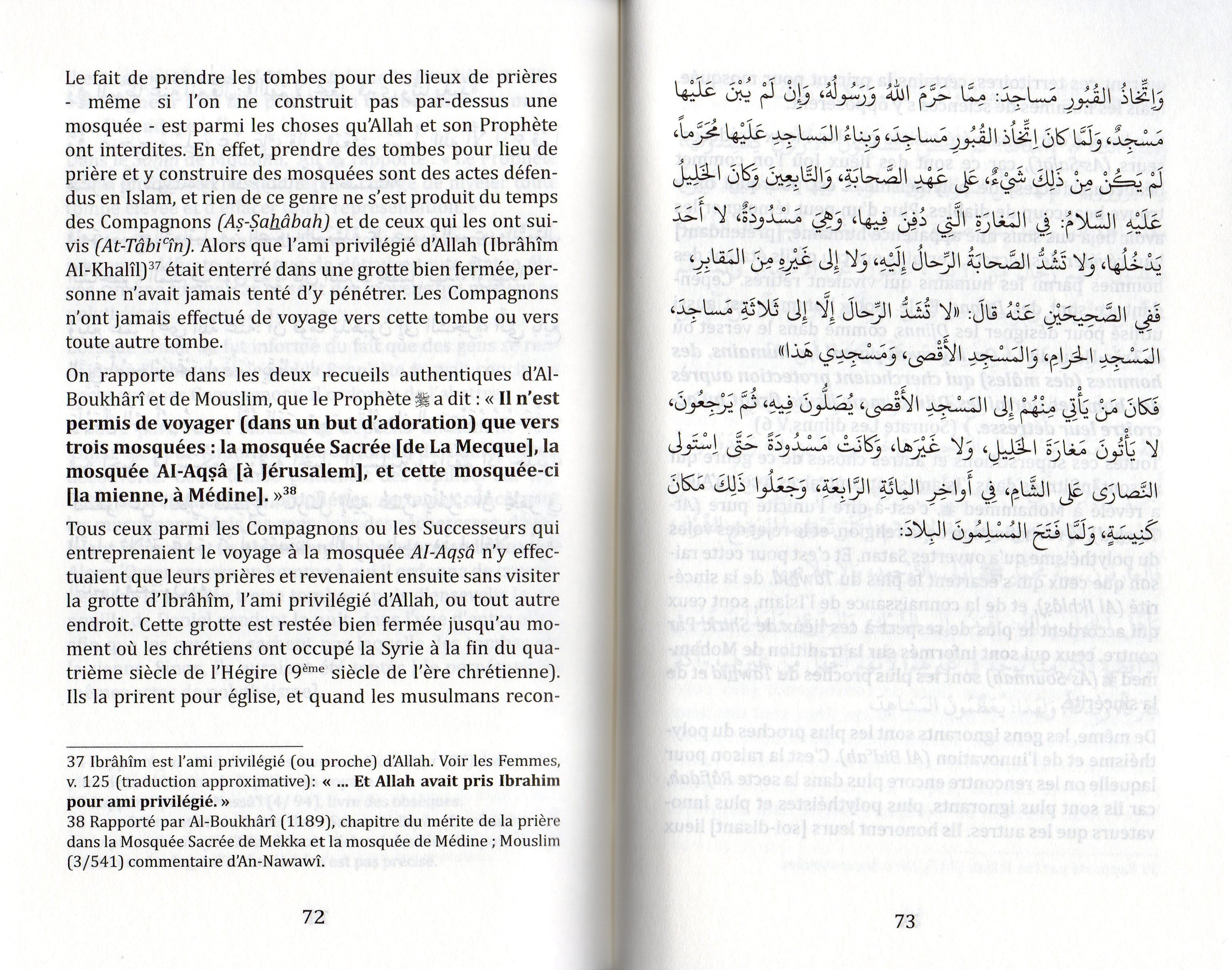 TROIS LIVRES DANS LA CROYANCE